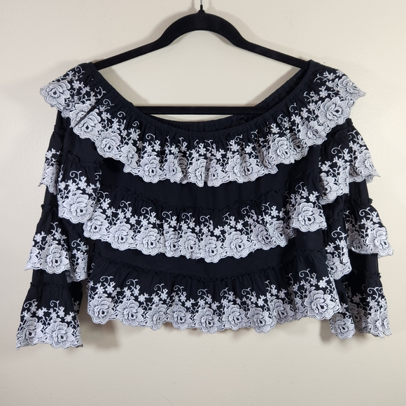 Gianni Bini Tops - wms gianni bini tiered ruffled embroidered lacey cropped top sz s feminine boho